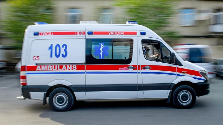 В Азербайджане автобус попал в ДТП: пострадали более 20 человек
