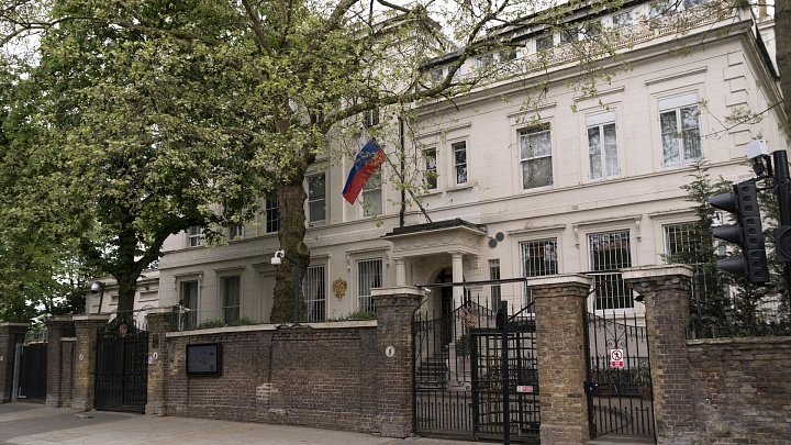 Посольство России: британские санкции усиливают разрушение мировой торговли