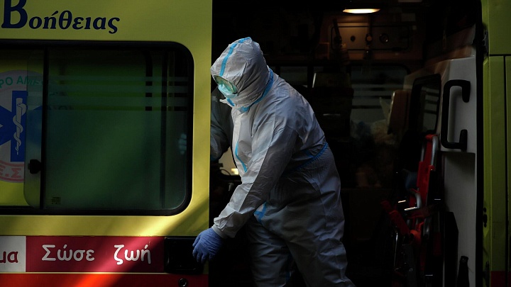 Российскую легкоатлетку госпитализировали после жуткого нападения собак