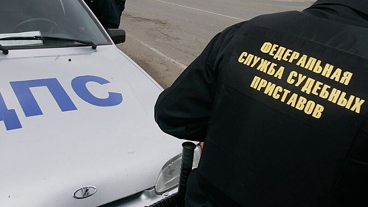 С бизнес-коуча Тлиашиновой взыскивают задолженность по налогам в принудительном порядке